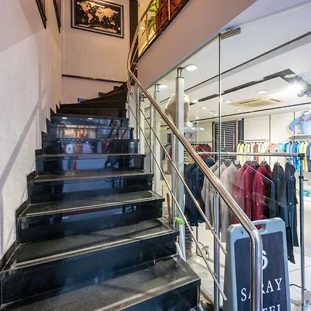 Saray Boutique Laleli Istanbul